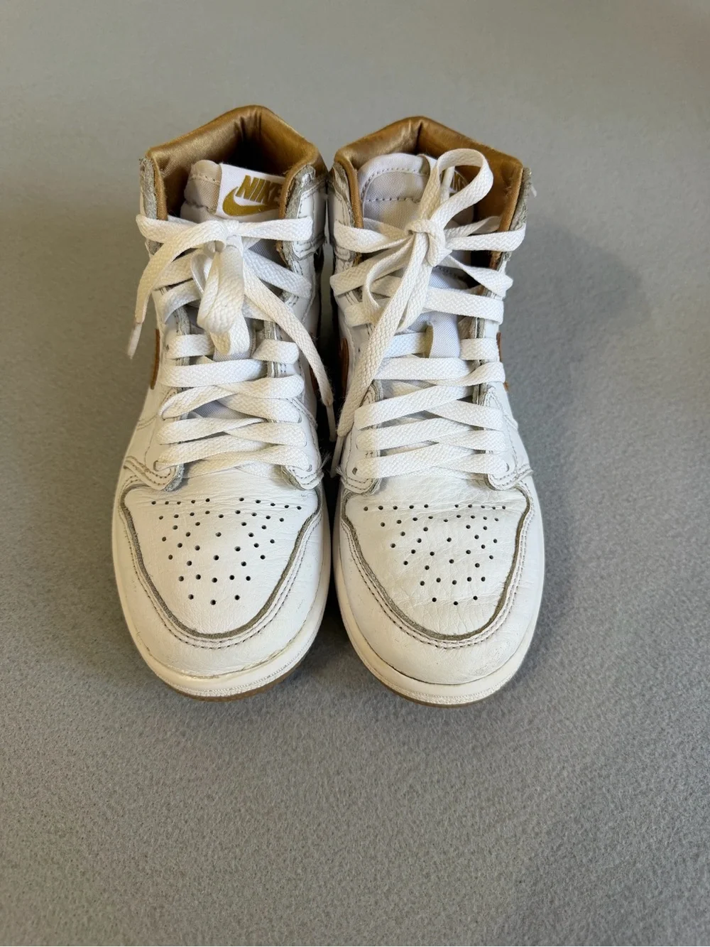 Nike Jordan 1 Retro High OG Kids Shoes 1.5Y White Metallic Gold FD2597-107